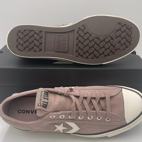 Converse Men’s Mauve Low-Top Sneakers A09461C
STAR PLAYER 76 OX
BITE THE DUST/EG - Picture 3 of 16